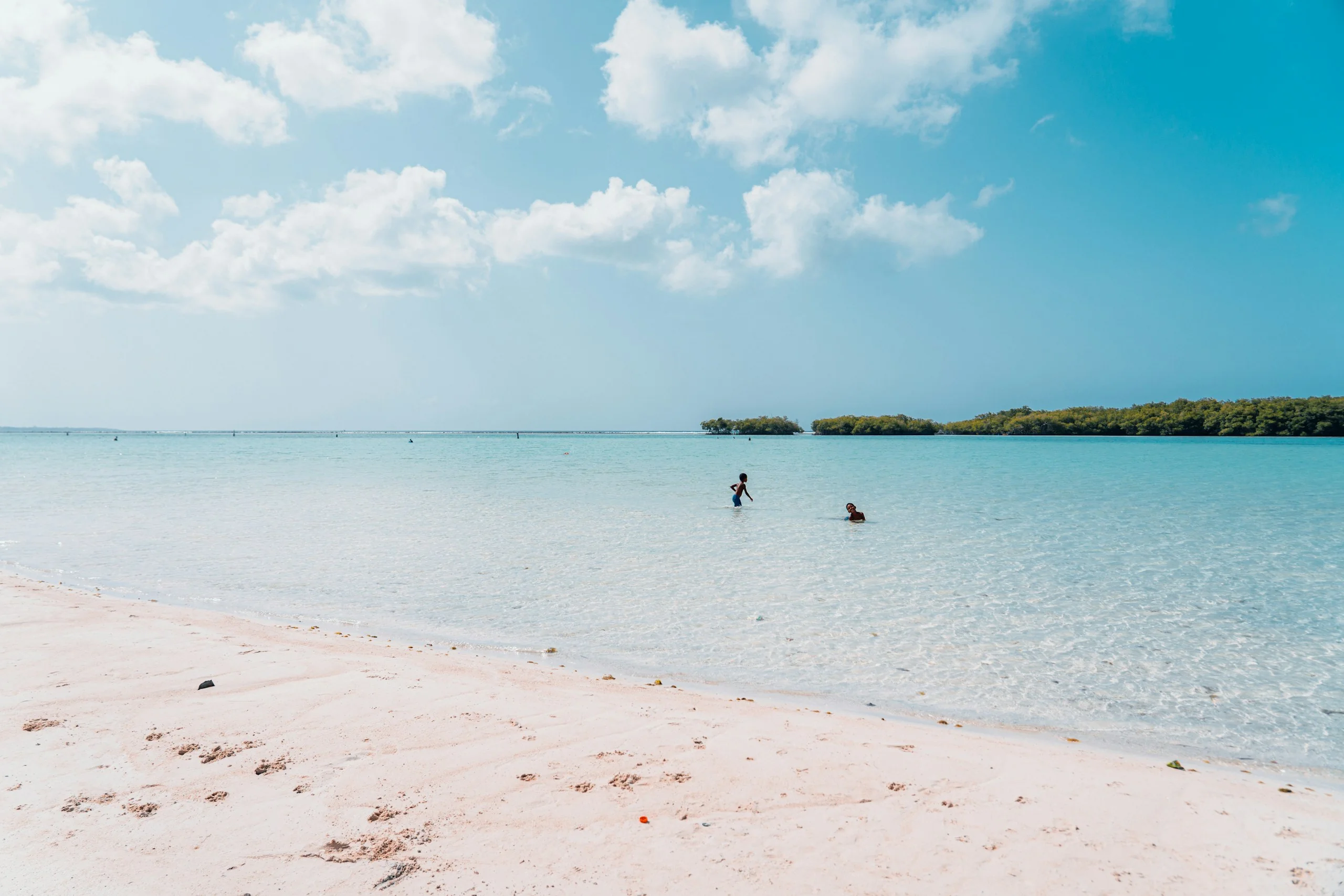 Aguas turquesas de Boca Chica, República Dominicana