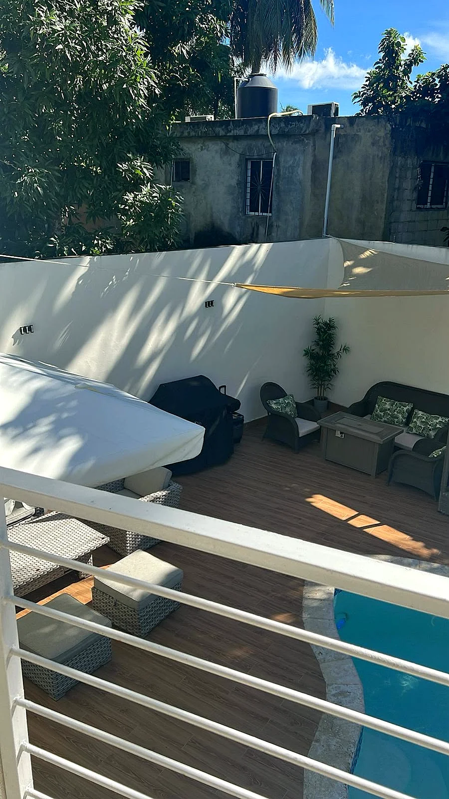 Piscina arriba